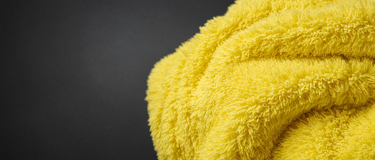 Lemon-yellow high-low plush microfiber towel